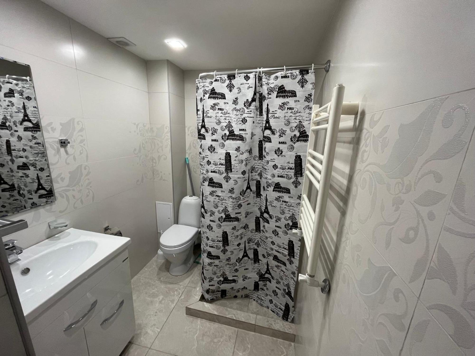 City Centre Apartment On Sakharov Square Erywań Zewnętrze zdjęcie